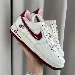 Air Force 1 Low Valentine's Day Beyaz
